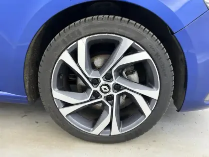 Photo 20 Renault Megane 1.6 E-Tech Plug-in 160ch RS Line Suréquipée