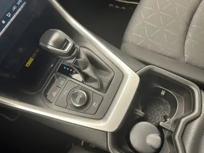 Photo 16 Toyota Rav4 Hybride AWD 222ch Dynamic PACK TECHNO