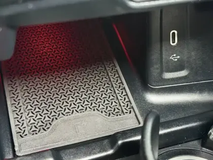 Photo 17 Mercedes Classe GLC 300 e Hybrid EQ 4MATIC AMG Line