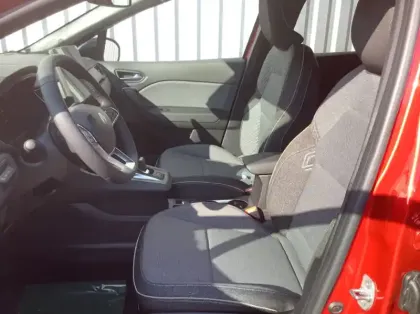 Photo 10 Renault Captur Nouveau E-Tech full hybrid 160 ch Techno