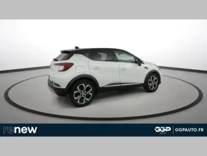Photo 7 Renault Captur E-Tech 145 - 21 R.S. Line
