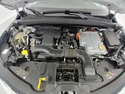 Photo 18 Renault Captur E-Tech 145 - 21 R.S. Line