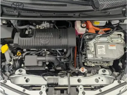 Photo 13 Toyota Yaris Hybride 1.5 VVT-I HYBRID France