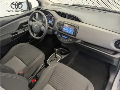 Photo 11 Toyota Yaris Hybride 1.5 VVT-I HYBRID France
