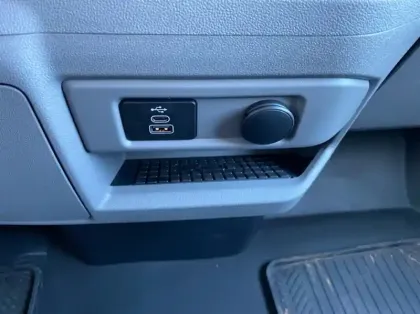 Photo 19 Ford Custom Gén. II Ph1 Sport 1