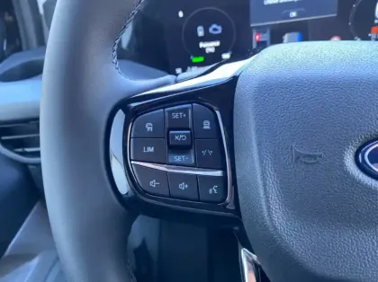 Photo 16 Ford Custom Gén. II Ph1 Sport 1