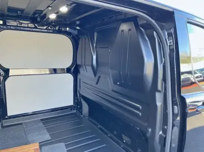 Photo 8 Ford Custom Gén. II Ph1 Sport 1