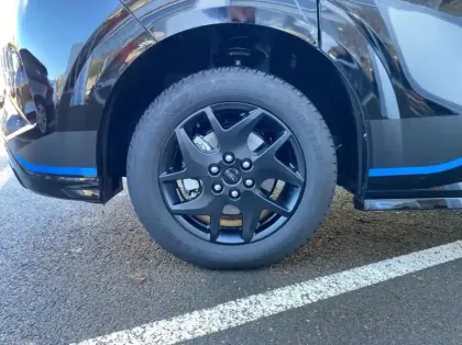 Photo 13 Ford Custom Gén. II Ph1 Sport 1