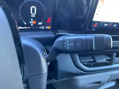 Photo 7 Ford Custom Gén. II Ph1 Sport 1