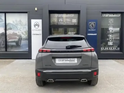 Photo 26 Peugeot 2008 II Hybrid 136 e-DCS6 ALLURE