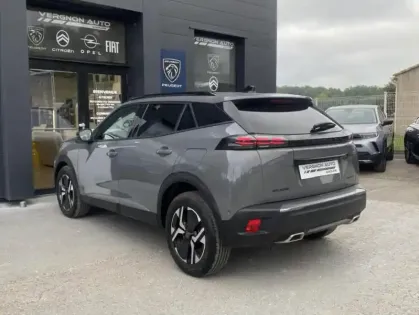 Photo 24 Peugeot 2008 II Hybrid 136 e-DCS6 ALLURE
