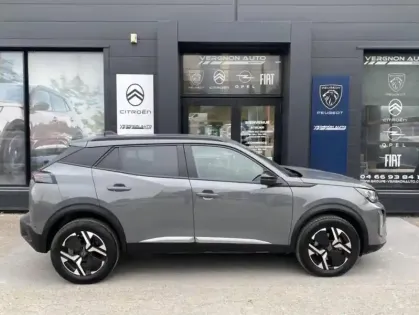Photo 27 Peugeot 2008 II Hybrid 136 e-DCS6 ALLURE