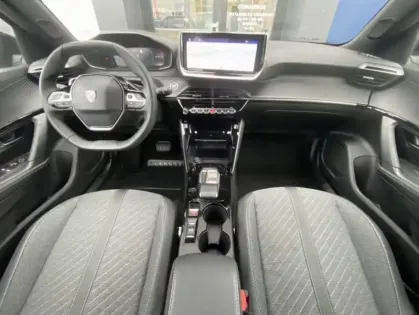 Photo 7 Peugeot 2008 II Hybrid 136 e-DCS6 ALLURE