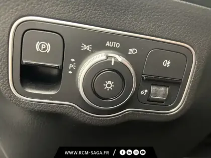 Photo 12 Mercedes Classe B 180 AMG Line