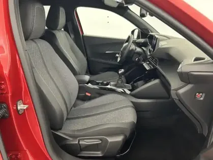 Photo 13 Peugeot 2008 1.2 PureTech 100ch Allure