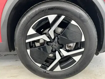 Photo 18 Peugeot 2008 1.2 PureTech 100ch Allure