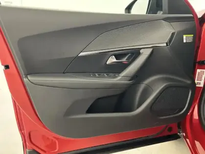 Photo 10 Peugeot 2008 1.2 PureTech 100ch Allure