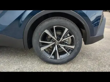 Photo 8 Toyota C-HR  2.0 Hybride Rechargeable 225ch Design NG23