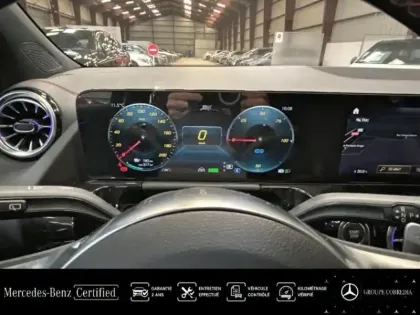 Photo 8 Mercedes EQA  250+ 190ch AMG Line