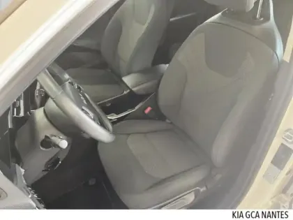 Photo 12 Kia Niro  1.6 GDi 183ch PHEV Motion DCT6