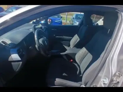 Photo 9 Toyota C-HR  122h Edition 2WD E-CVT RC18