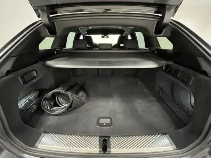 Photo 7 BMW Serie 5 M5 Touring 4.4 V8 PHEV 727ch