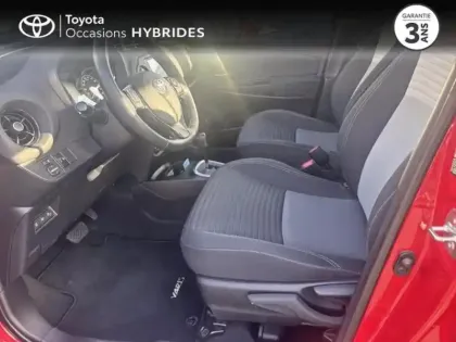 Photo 10 Toyota Yaris  100h Dynamic 5p RC19