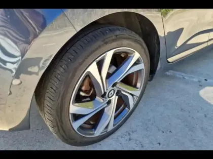 Photo 12 Renault Clio Gén. V (BJA) Ph1 NG RS Line 5