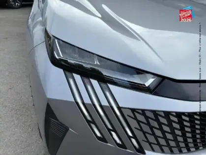 Photo 12 Peugeot 5008  Hybrid 145ch Allure e-DCS6