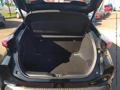 Photo 13 Toyota C-HR  2.0 Hybride 200ch Collection Premiere NG23