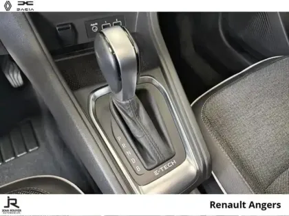 Photo 5 Renault Captur  1.6 E-Tech hybride 145ch Intens -21