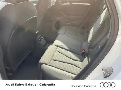 Photo 8 Audi A3  Sportback 35 TFSI 150ch CoD Midnight Series S tronic 7