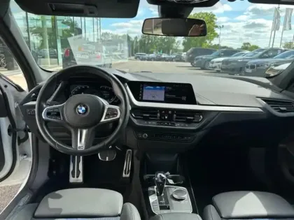 Photo 7 BMW Serie 1 Série 1 118dA 150ch M Sport