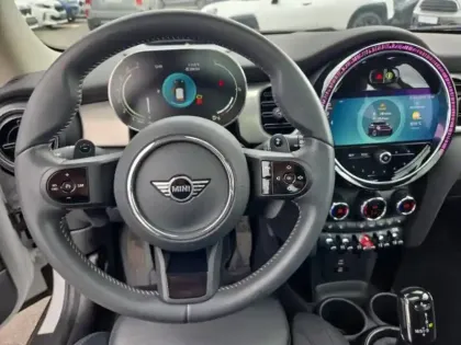 Photo 5 Mini Mini Gén. III (F56) Ph3 Edition Premium Plus 3
