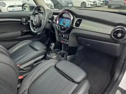 Photo 8 Mini Mini Gén. III (F56) Ph3 Edition Premium Plus 3