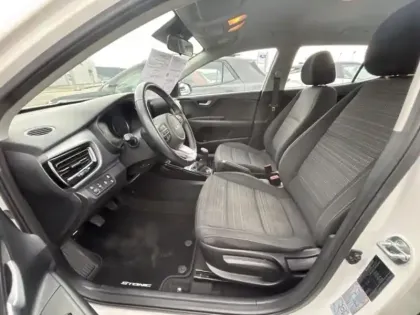 Photo 10 Kia Stonic  1.0 T-GDi 100ch Active