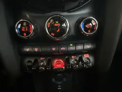 Photo 11 Mini Mini  5 Portes Cooper 136ch Edition Premium BVA7