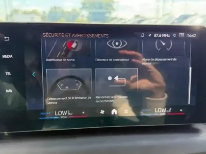 Photo 14 BMW Serie 1 Gén. IV (F70) Ph1 M Sport Design 5