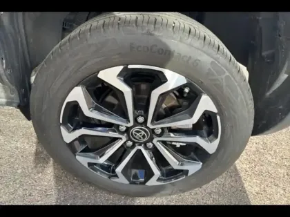 Photo 11 Toyota Yaris  Cross 116h Design MY21