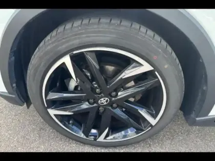 Photo 13 Toyota C-HR  184h GR-Sport 2WD E-CVT MY22