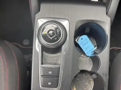 Photo 7 Ford Kuga Gén. III Ph1 ST-Line 5