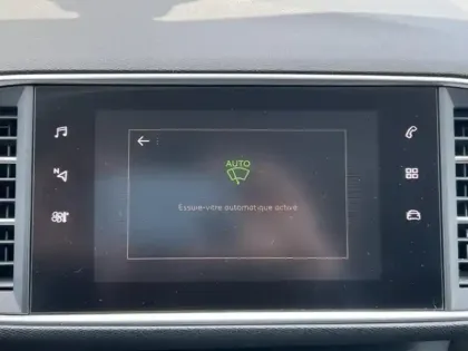 Photo 13 Peugeot 308  1.2 PureTech 110ch E6.3 S&S Style