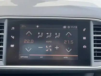 Photo 14 Peugeot 308  1.2 PureTech 110ch E6.3 S&S Style