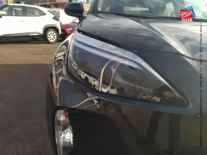 Photo 12 Toyota Yaris Gén. I Ph1 NG Dynamic 5