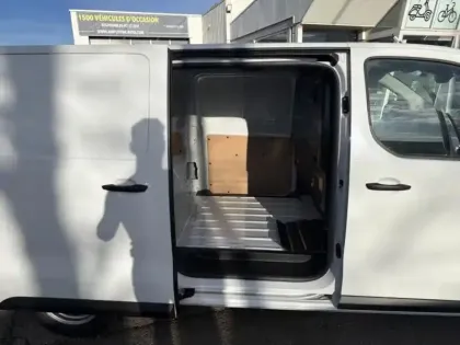 Photo 14 Peugeot Expert  Fg M 2.0 BlueHDi 145ch S&S EAT8