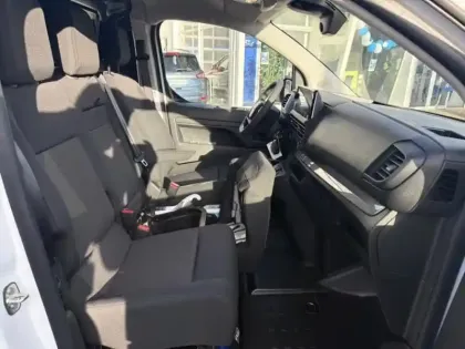 Photo 11 Peugeot Expert  Fg M 2.0 BlueHDi 145ch S&S EAT8