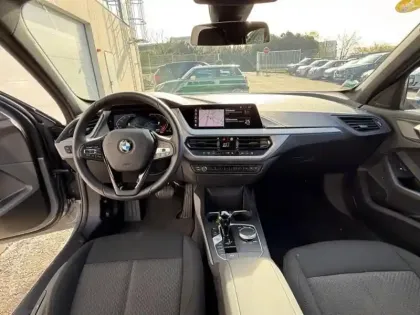 Photo 13 BMW Serie 1 Série 1 118dA 150ch Edition Sport