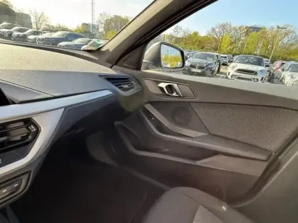 Photo 9 BMW Serie 1 Série 1 118dA 150ch Edition Sport