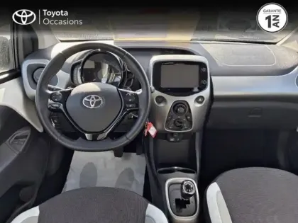 Photo 7 Toyota Aygo Gén. II Ph1 x-play 5