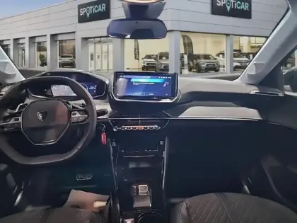 Photo 10 Peugeot 208  1.2 Hybrid 100ch Allure e-DCS6